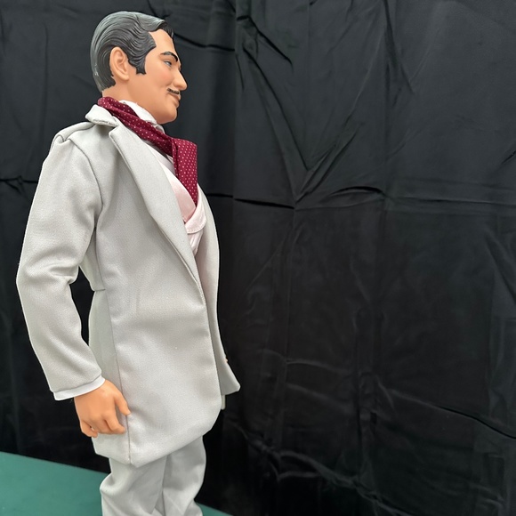 World Doll, 21” Rhett Butler/;Clark Gable from “ Gone with the Wind.Doll - Picture 7 of 8